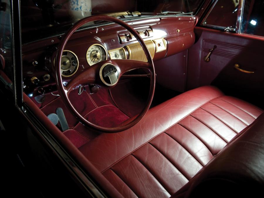  Lincoln Zephyr Continental Cabriolet 1939 года  (фото 4 из 16)